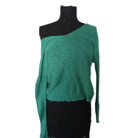 Moon & Madison Green Off The Shoulder Twist Front Sweater - Picture 3 of 10